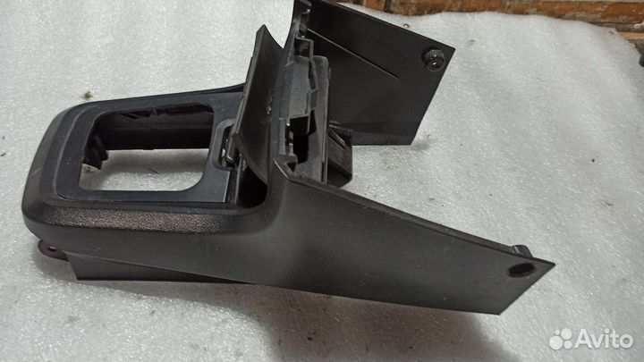 Консоль рычага кпп Daewoo Nexia n150