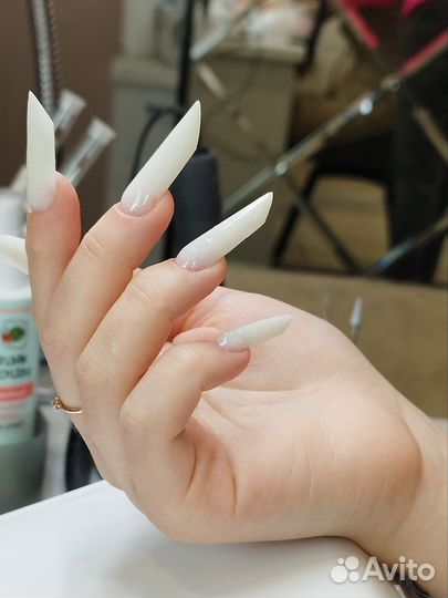 Маникюр, наращивание, коррекция ногтей