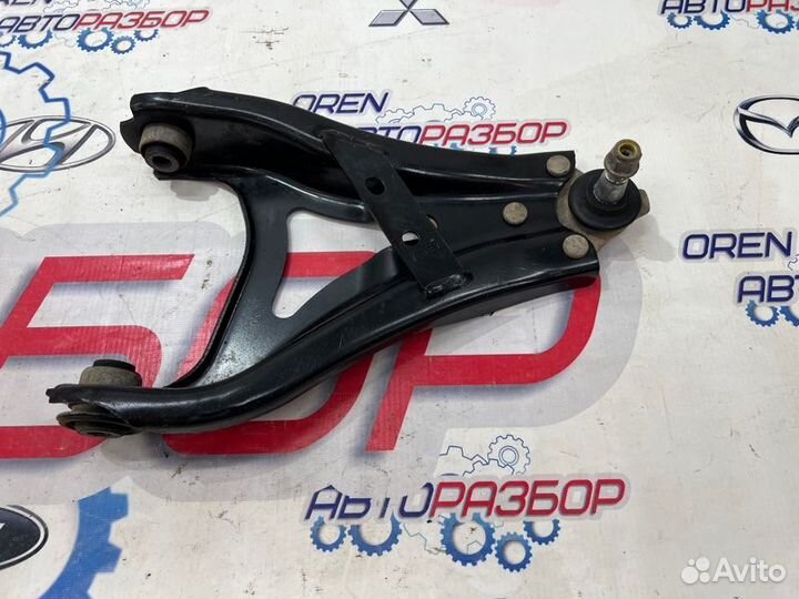 Рычаг подвески нижний передний правый Renault