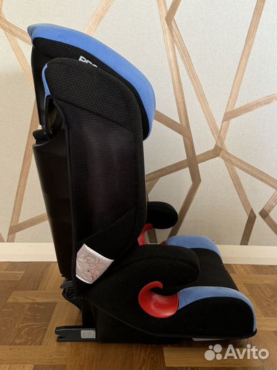 Автокресло Recaro monza nova 2