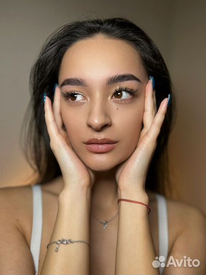 Модель на брови бесплатно