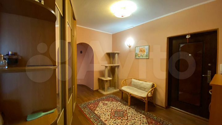 3-к. квартира, 100 м², 5/14 эт.