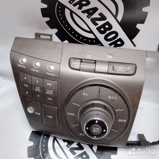 Блок управления магнитолой Honda Elysion RR3 J30A