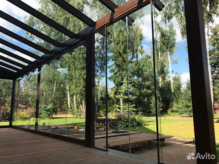 Безрамное остекление раздвижной системой