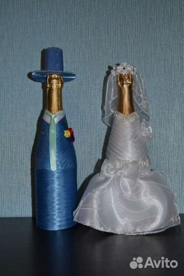 В наличии свадебное украшение на шампанское