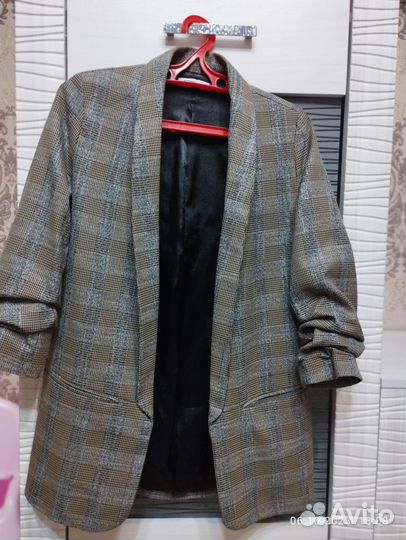 Костюм пиджак женский 40-42 р