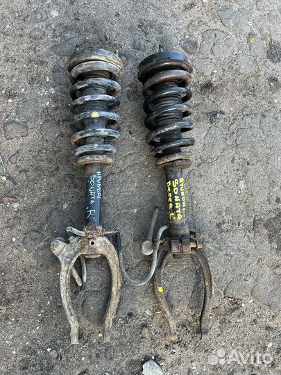 Hyundai Sonata 5 Стойки в сборе