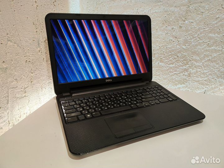 Ноутбук Dell: Intel Core i7, DDR3 8GB, SSD 240