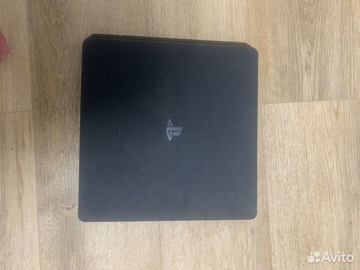 Sony playstation 4 slim