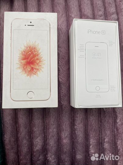 Телефон iPhone коробка