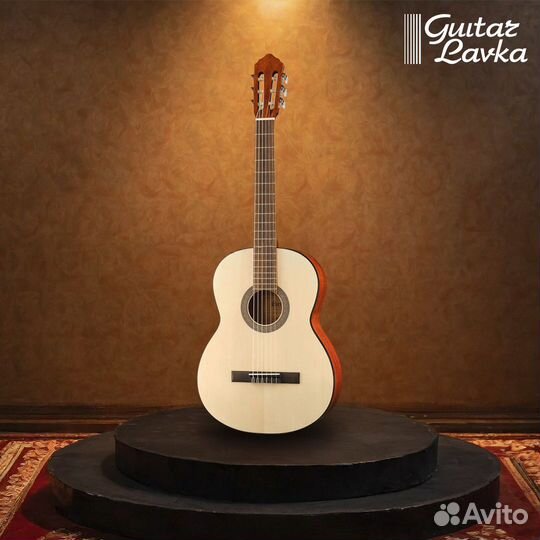 Классическая гитара для начинающих Cort