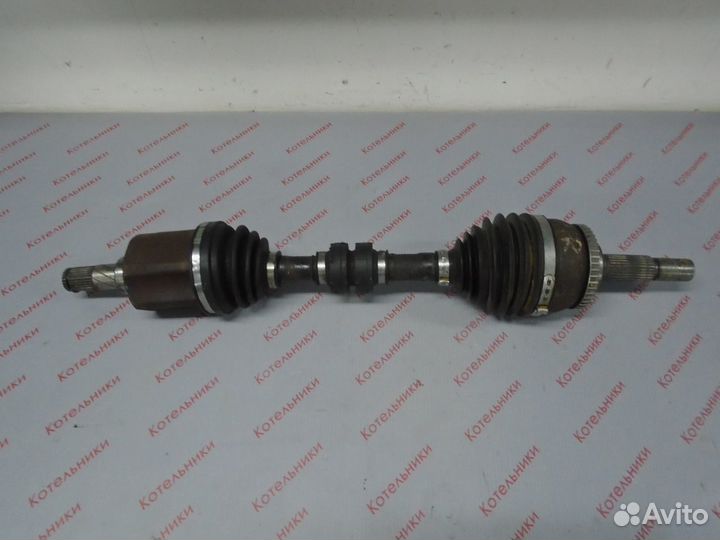 Nissan 39101-AV315 Вал приводной левый