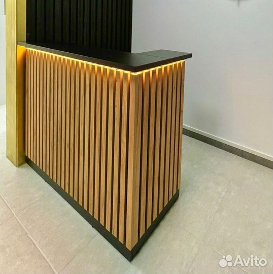 Стойка Ресепшен в Наличии Новая