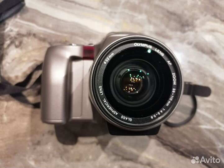 Зеркальный фотоаппарат Olimpus пленочный