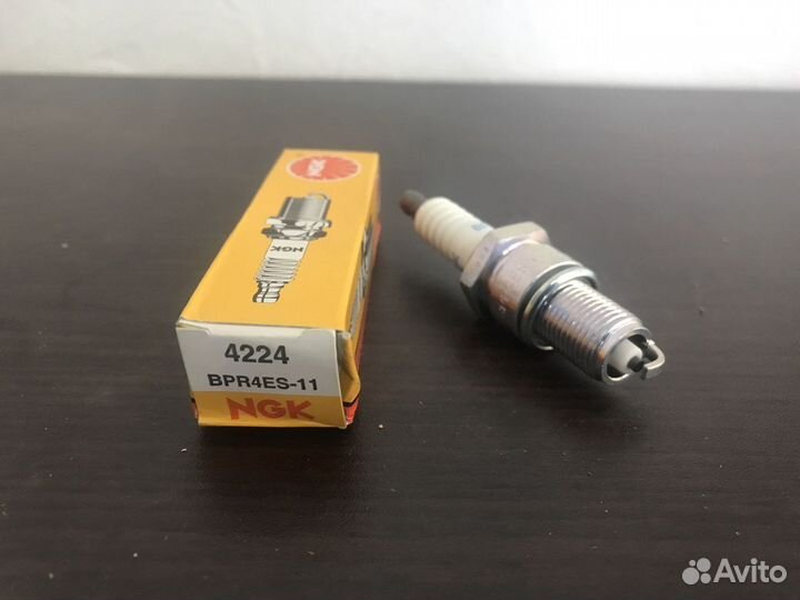 Cвечи зажигания 4224 BPR4ES-11 NGK