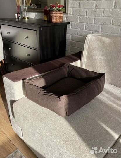 Лежанка для собак малых пород и кошек