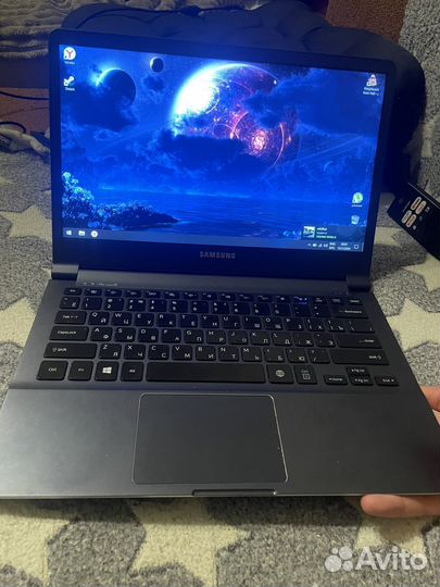 Ультрабук samsung