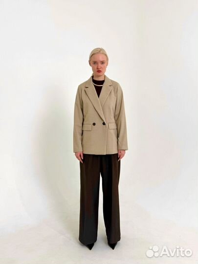 Пиджак классический женский прямого кроя