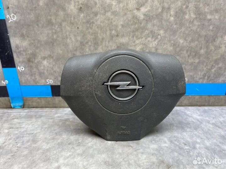 Подушка безопасности в руль Opel Astra H 1.6