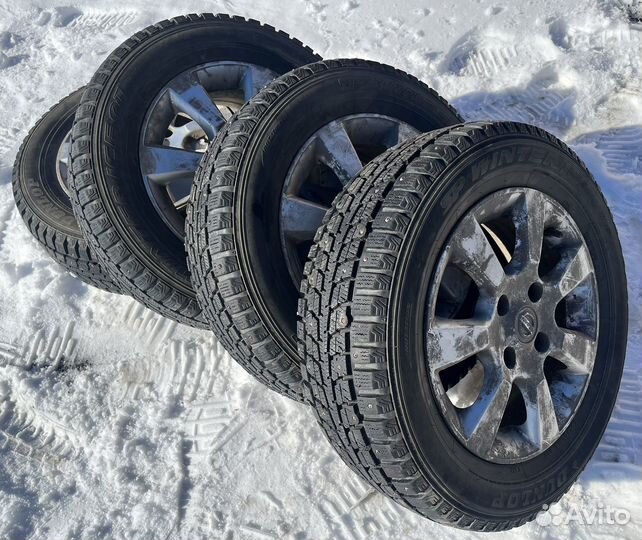 Шины с дисками Nissan tiida