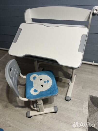 Растущая парта и стул бу