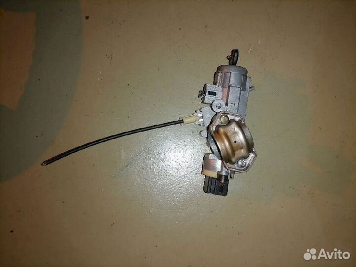 Замок зажигания ggyb-76-290 Mazda Familia BJ5W BJ5