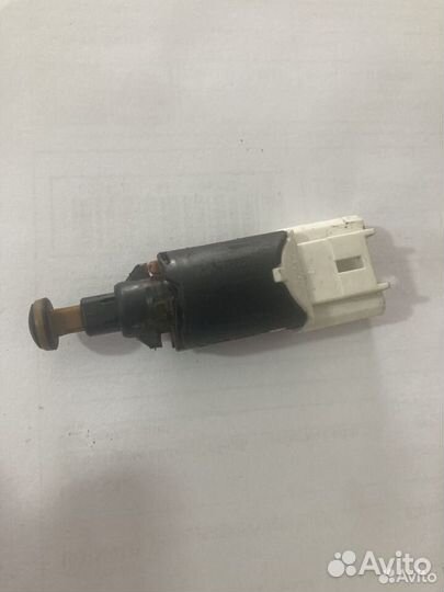 Датчик стоп сигнала Peugeot 307