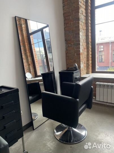 Аренда кресло парикмахера