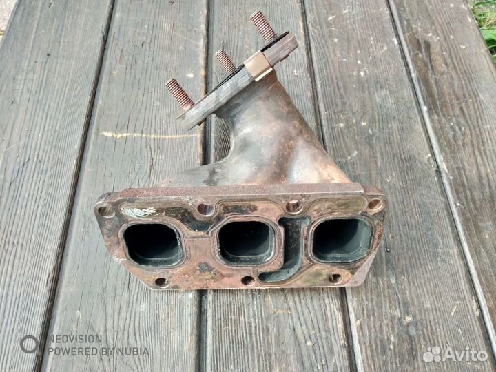 Коллектор выпускной правый Гольф 5 3.2 BUB