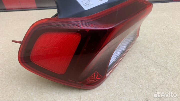 Фонарь задний левый внешний Кия К5 2020-нв не лэд