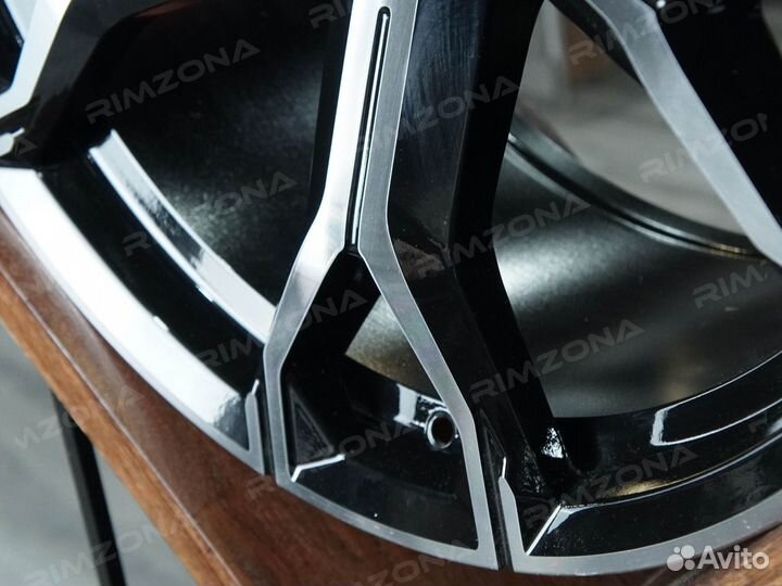 Литые диски R20 на BMW. Арт3184