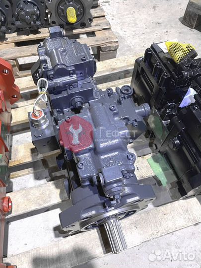 Гидравлический насос Doosan S250LC-V