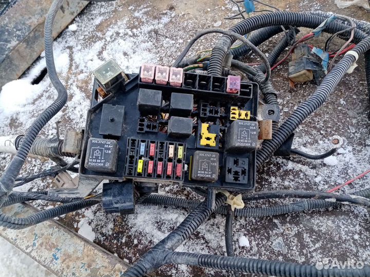 Блок предохранитель с проводкой заз шанс