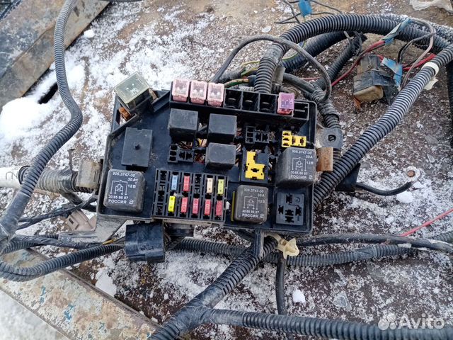 Блок предохранитель с проводкой заз шанс