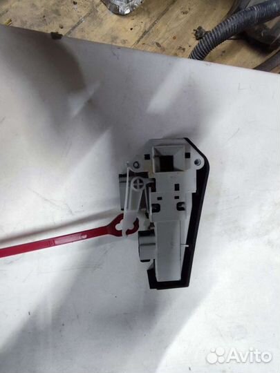 Убл стиральной машины Бош. Замок быстрый