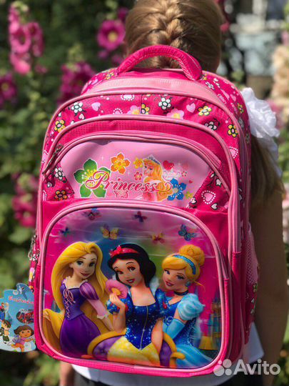 Школьный рюкзак. Очень вместительный, лёгкий, из в