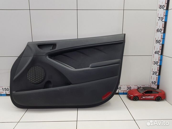 Обшивка двери передняя правая (Kia Cerato)