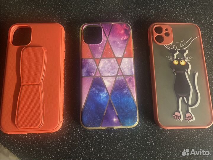 Чехлы к iPhone 11