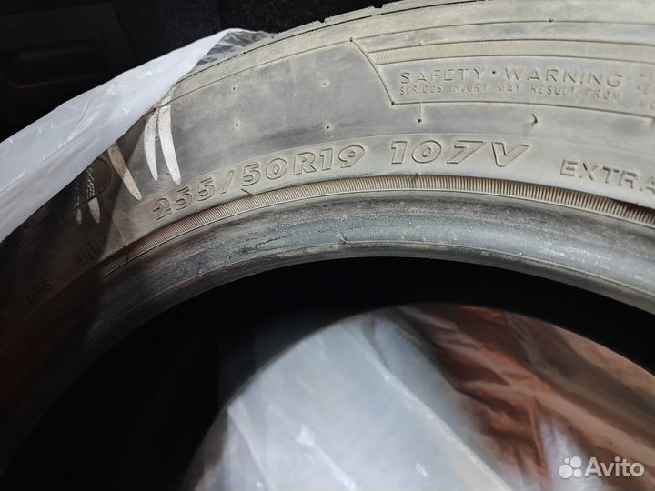 Maxtrek Maximus M1 255/50 R19 107