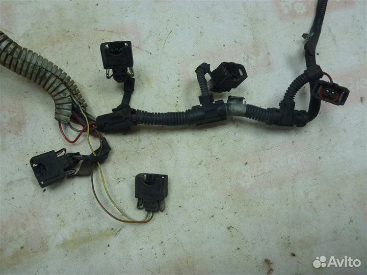 Проводка топливных форсунок Volkswagen Golf MK3