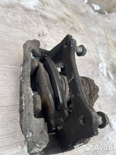 Суппорт передний geely emgrand ec 7