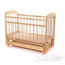 Детская кроватка с маятником и ящиком
