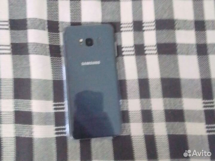 Samsung Galaxy S8+, 4/64 ГБ