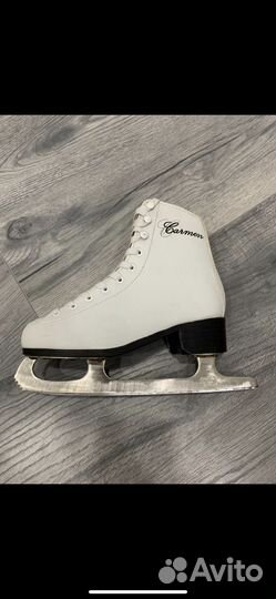 Коньки фигурные 35 размер