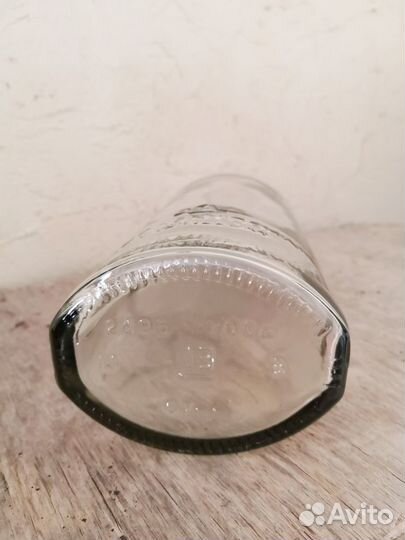 Бутылка овальная с пробкой