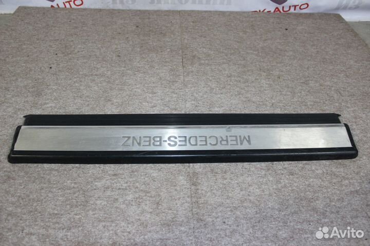 Порожек салонный Mercedes S-Class W140