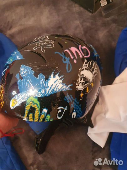 Горнолыжный комбинезон, шлем и очки Quiksilver