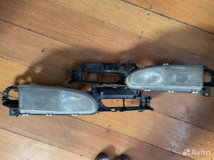 Фары Ford Mondeo 1