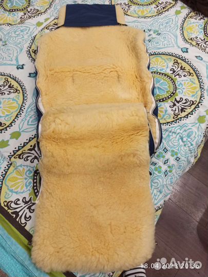 Меховой конверт в коляску