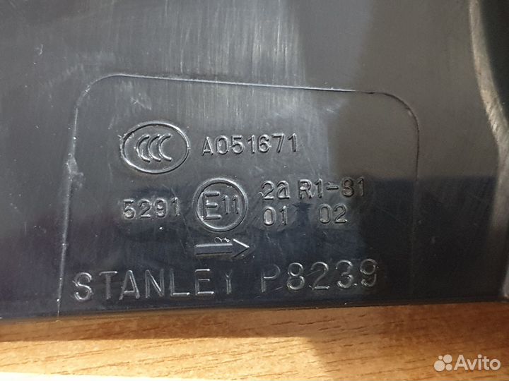 Правый внешний фонарь мазда 3 BL 2012 год хэтчбек